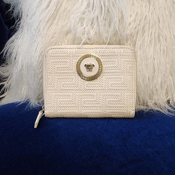 Authentic VERSACE Bi-fold La Medusa Wallet - Picture 1 of 7